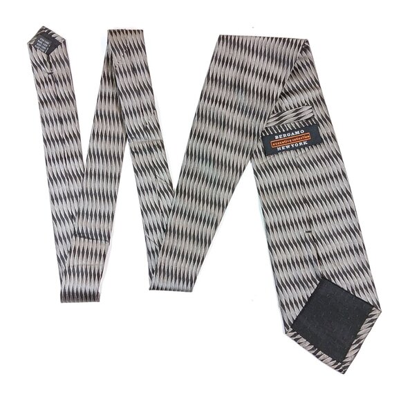 Bergamo New York Men’s Silk Tie Gray Geometric 61 inch Designer Wide Tie New - Picture 3 of 4